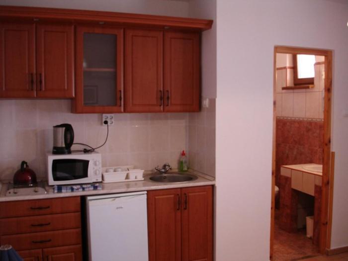 Mediterran Apartman Es Vendeghaz Hajdúszoboszló Εξωτερικό φωτογραφία