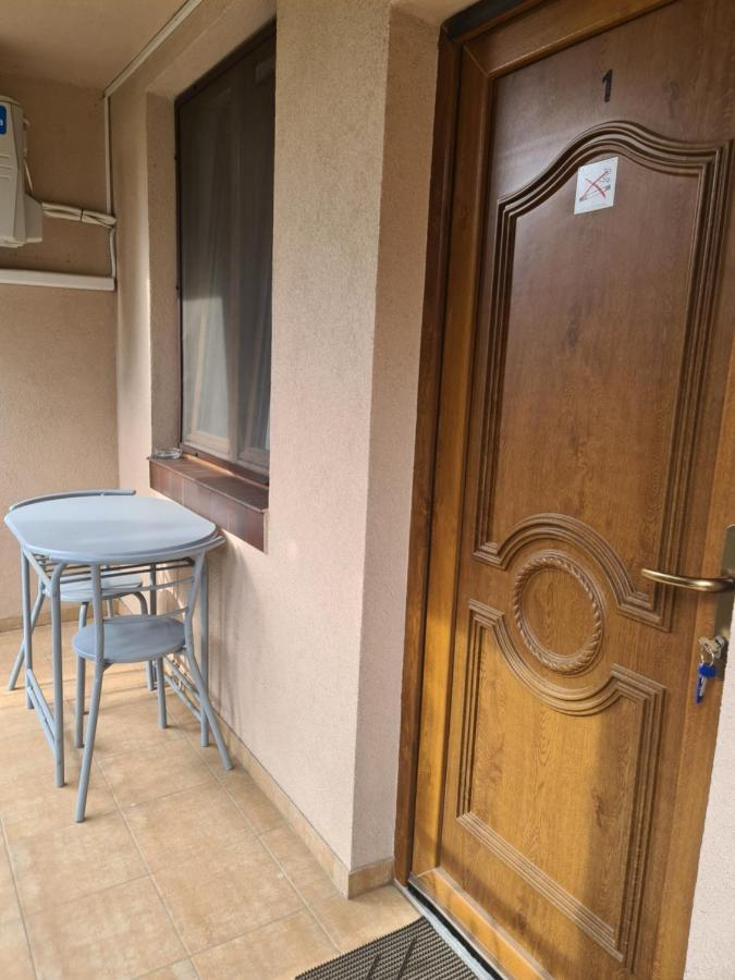 Mediterran Apartman Es Vendeghaz Hajdúszoboszló Εξωτερικό φωτογραφία