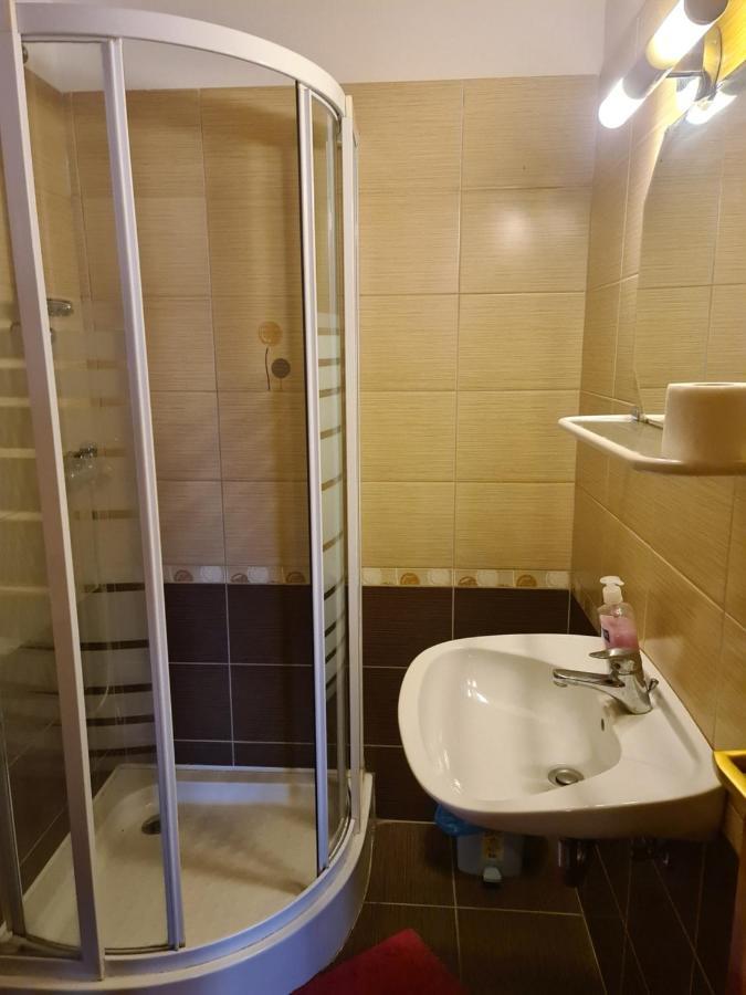 Mediterran Apartman Es Vendeghaz Hajdúszoboszló Εξωτερικό φωτογραφία