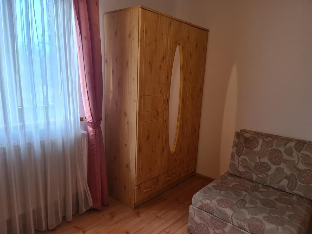 Mediterran Apartman Es Vendeghaz Hajdúszoboszló Εξωτερικό φωτογραφία