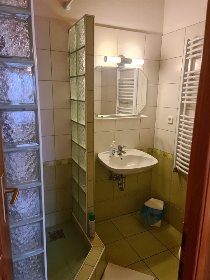 Mediterran Apartman Es Vendeghaz Hajdúszoboszló Εξωτερικό φωτογραφία